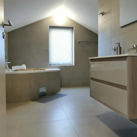 Hotel Bellevue Novi Vinodolski