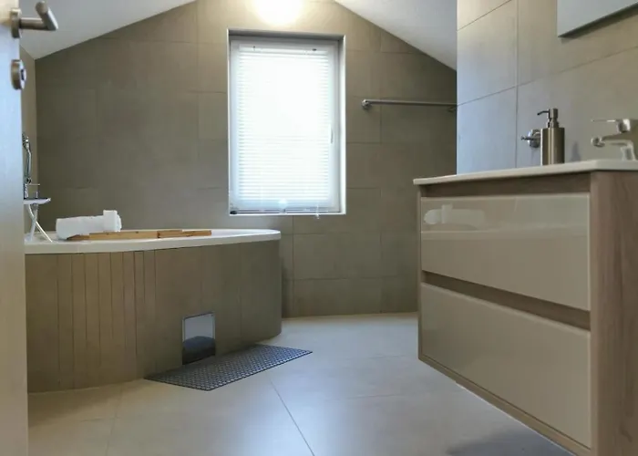Otel Bellevue Novi Vinodolski