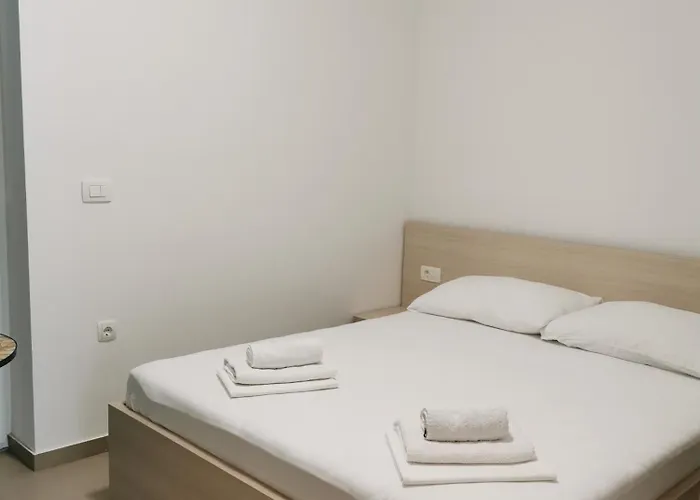 Bellevue 酒店 诺维·维诺多尔斯基